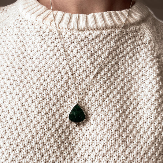 Silver pendant with Aventurine gemstone