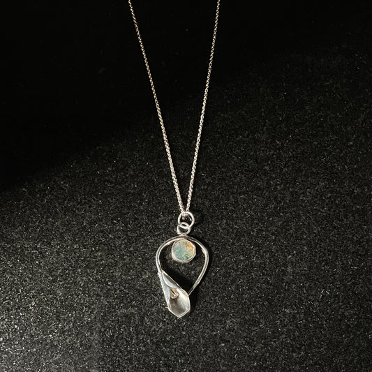 Sterling silver Moss Agate pendant