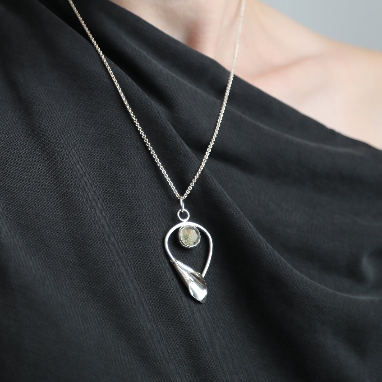 Silver lily pendant