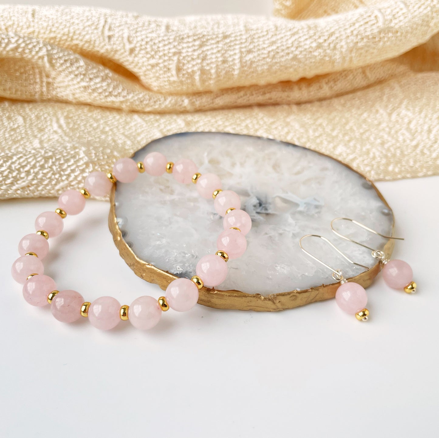 Rose quartz gemstone jewelry